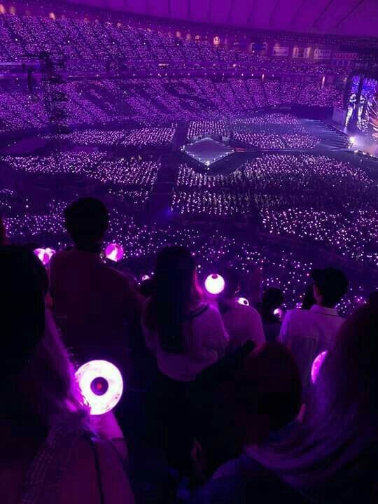 BTSPOPXXI's tweet photo. HOY, HACE 3 AÑOS, TAEHYUNG CREÓ EL "I Purple U", DÁNDOLE UN NUEVO SIGNIFICADO AL PÚRPURA, EN UN MENSAJE TAN SIGNIFICATIVO, ESPECIAL Y ÚNICO ENTRE BTS y ARMY 💜💜
@BTS_twt #7DaysToBE
#IPurpleYouDay #WeThankYouTaehyung https://t.co/6LRGW33iIz
