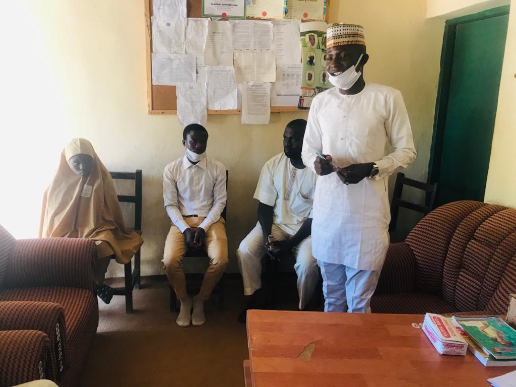 sulaimansy2's tweet photo. Community engagement today by Procurement Monitor at GSS YAKASAI to promote citizens participation in governance at the grassroot level.
#openkaduna #engagekaduna @ppmonitorNG
@Muhdu_II @JamjamDahiru @Followtaxes #TeamZaria @vershimatingir https://t.co/anF9I3fnId