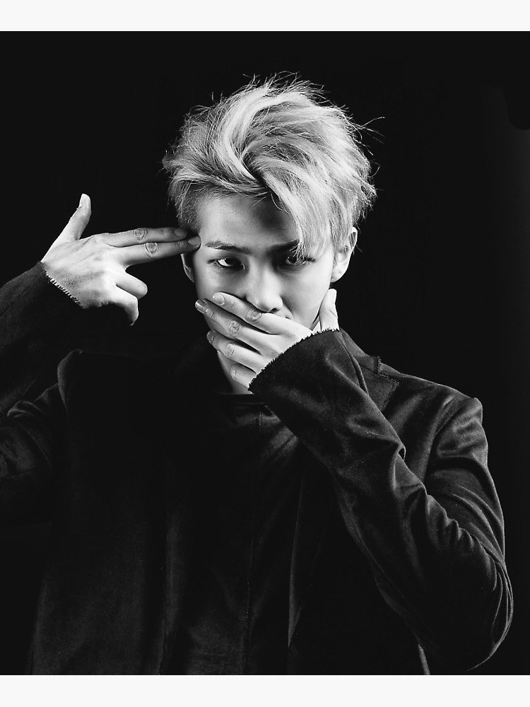 Smerald0_0's tweet photo. #kimnamjoon you're always the best, most important,successful,and the most valuable and intelligent president of our world,you're only you leader I purple you💜.
#RM #3YearsWithRM #3YearsWithRealMe #AlwaysWithKimNamjoon
#AlwaysWithRM @BTS_twt https://t.co/lw7T0p4uuE