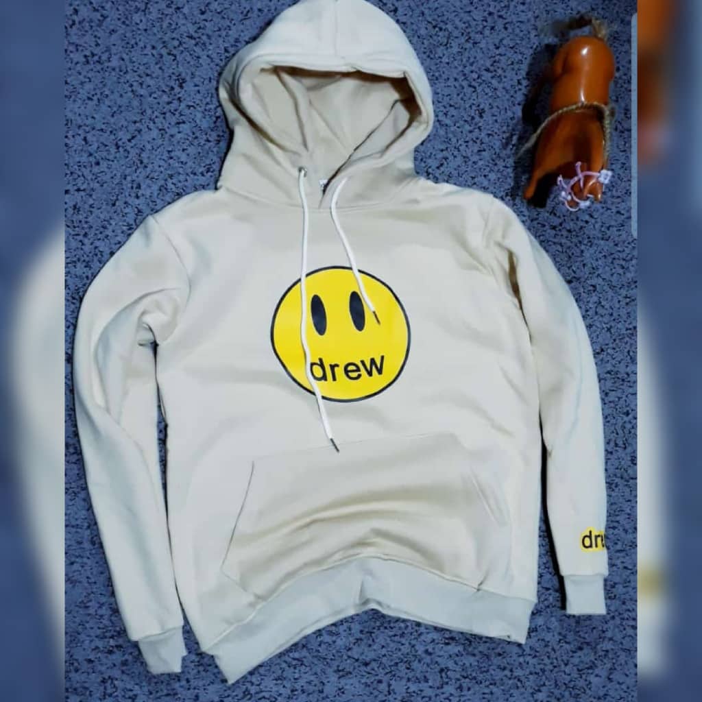 KunlexCreation's tweet photo. Hello guys ...kindly patronize us on any kind of unisex wears, joggers, hoodie slide, plain &amp; design tees, cap and many more and we sell in wholesale prices too. Wholesales starts by next week.. Thank you kindly click on the link below 
👇👇

https://t.co/PRZedj5lUW 
Pls RT 🙏🏻🙏🏻 https://t.co/k9G9Uqaxpp