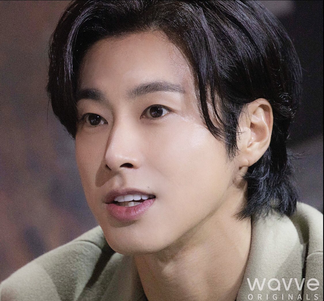 UknowInfo0206's tweet photo. 【EDIT】201113《About Time》Part 1

#정윤호
#유노윤호 
#ユノ 
#ユンホ
#Yunho
#동방신기⁠ ⁠⁠ ⁠ 
#東方神起⁠ ⁠⁠ ⁠ 
#TVXQ⁠ ⁠⁠ ⁠ 
#Tohoshinki https://t.co/jO0rbBK8b5