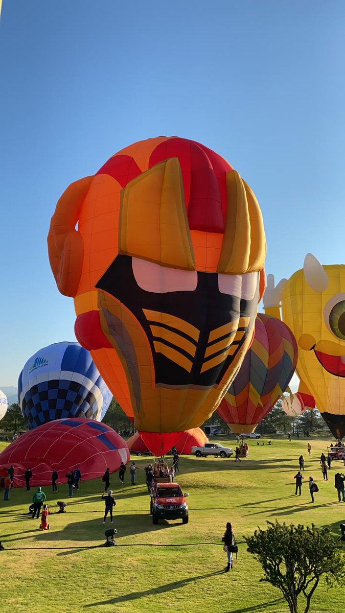 christiancruzmx's tweet photo. Este año el @FIGLeon se desarrolla en un formato distinto, se extrañan las risas y la alegría de nuestra gente, pero sabemos que #UnidosSaldremosAdelante y pronto volveremos a disfrutar juntos de este maravilloso espectáculo de color en el cielo de #León https://t.co/5eFbITzkcY