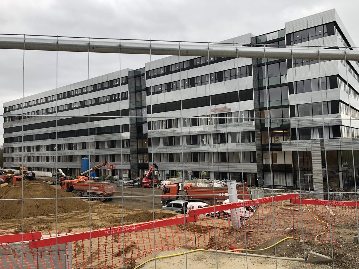 aftimosp's tweet photo. Site visit today (while taking all safety and sanitary precautions 😷) of our (near) future comprehensive cancer centre 🏥 , the New @JulesBordet , and in particular of the clinical research 🔬 🧬 💊 facilities. We can’t wait to be there! https://t.co/X9g3bvcGbN