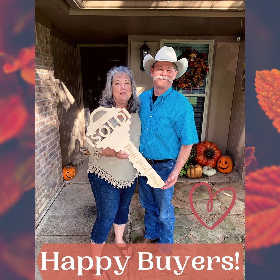 HollieRealtor's tweet photo. The beautiful faces of lovely people and #HappyClients! It's that much better when it's your own amazing parents 💙 I love helping people get into better places. 🏡
#BuyersAgent #ListingAgent #ResidentialSales #DFWRealEstateAgent #DFWBuyersAgent #DFWListingAgent #DFWHouses https://t.co/zZm5LEK3cw
