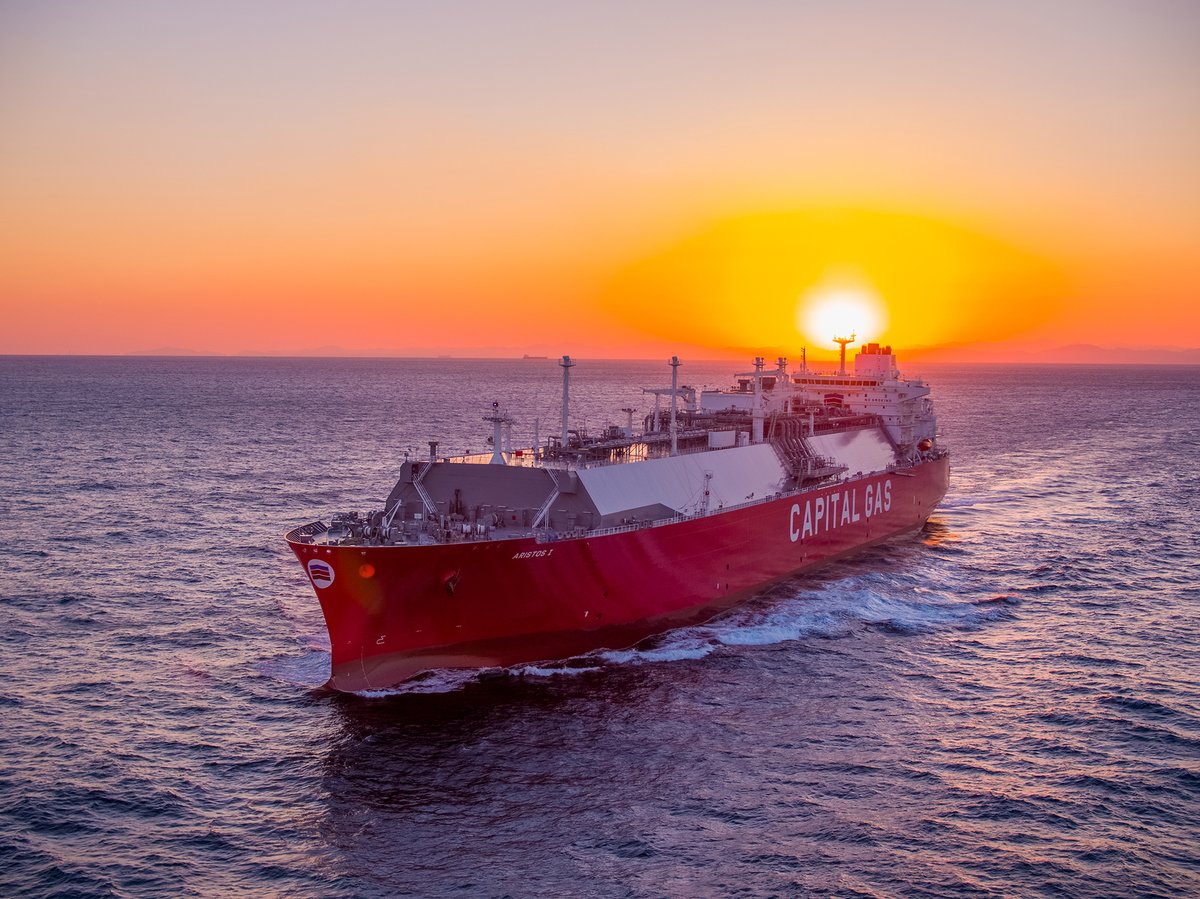 VesselFinder's tweet photo. Capital Gas Takes Delivery of LNG Carrier Aristos I (Video)
https://t.co/UdQaLc0Ji5 #CapitalGas #LNGCarrier #AristosI #HyundaiHeavyIndustries #HHI #BPShipping https://t.co/uOxKRlpbvM