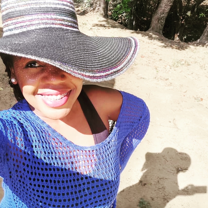 TutsiraiJenje's tweet photo. Happy weekend to you🏖
.
.
.
.
#resttime #restrategize #goalsettingfor2021 #timetoinnovate #familytime #breathe #keepitpushing https://t.co/6ubTlisJhj
