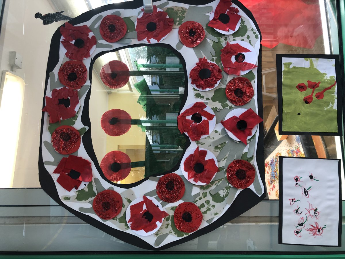 BedsNurserySchs's tweet photo. We have been learning about Remembrance in nursery this week and made our own poppies.
Here is the video we watched at group time
https://t.co/KQMBxkGceI https://t.co/psmHccaF6J