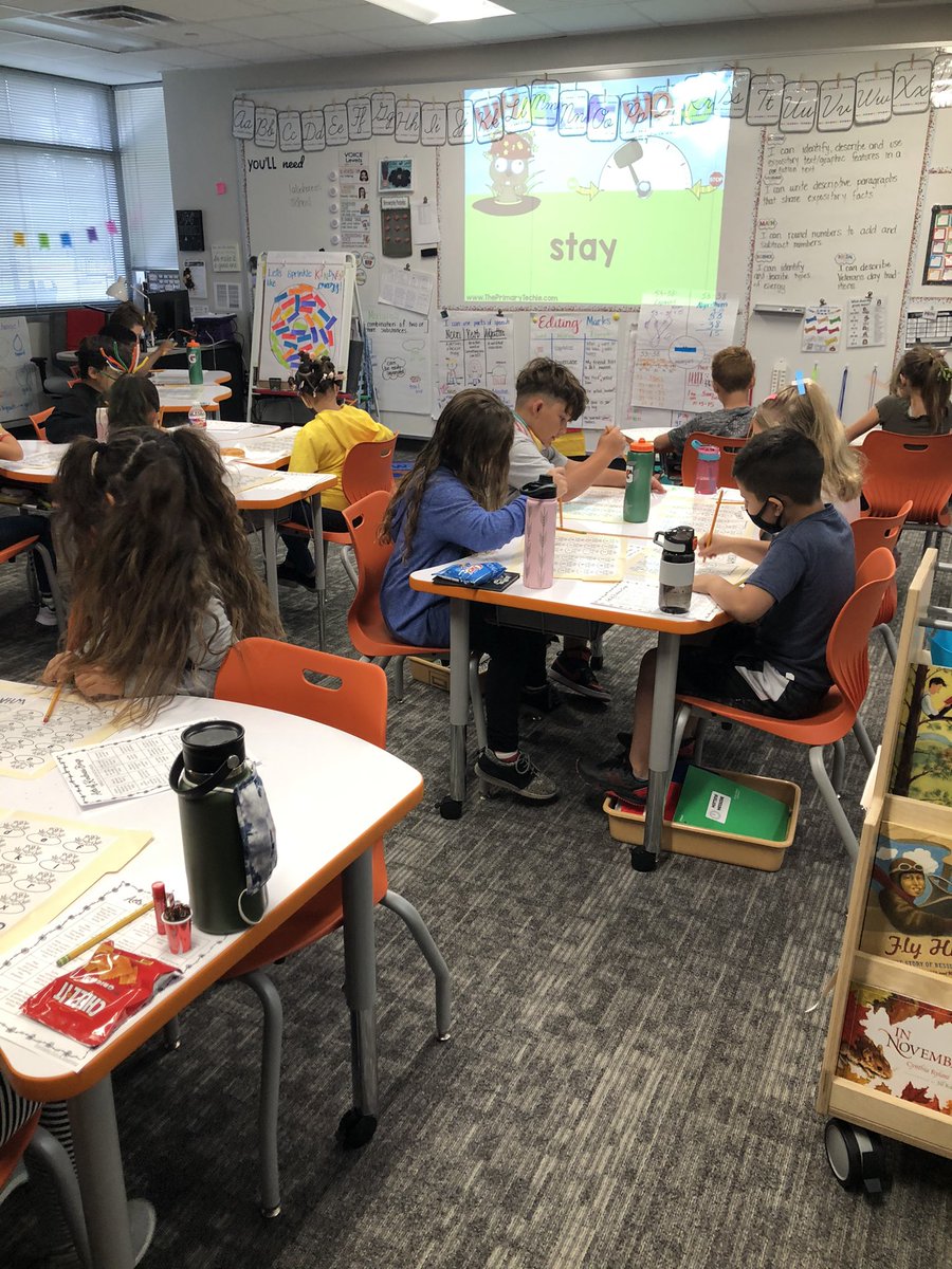 MrsNavarro_CE's tweet photo. Whack a Word is still a hit! The rigor moved up but the fun doesnโt stop in third grade! #CEexpress #actionbasedlearning https://t.co/8C4f2nBsC5