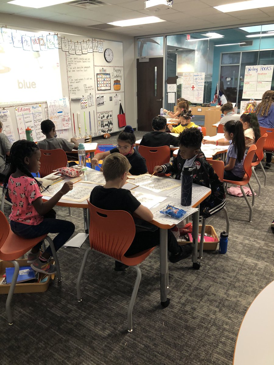 MrsNavarro_CE's tweet photo. Whack a Word is still a hit! The rigor moved up but the fun doesnโt stop in third grade! #CEexpress #actionbasedlearning https://t.co/8C4f2nBsC5