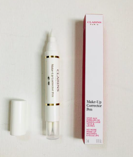 davelackie's tweet photo. Love Clarins? I'm giving away the fabulous Makeup Correcting Pen that erases &amp; corrects lip and eye mistakes. Brilliant idea. To enter, RT &amp; follow @davelackie https://t.co/Z9RGjqF25Z