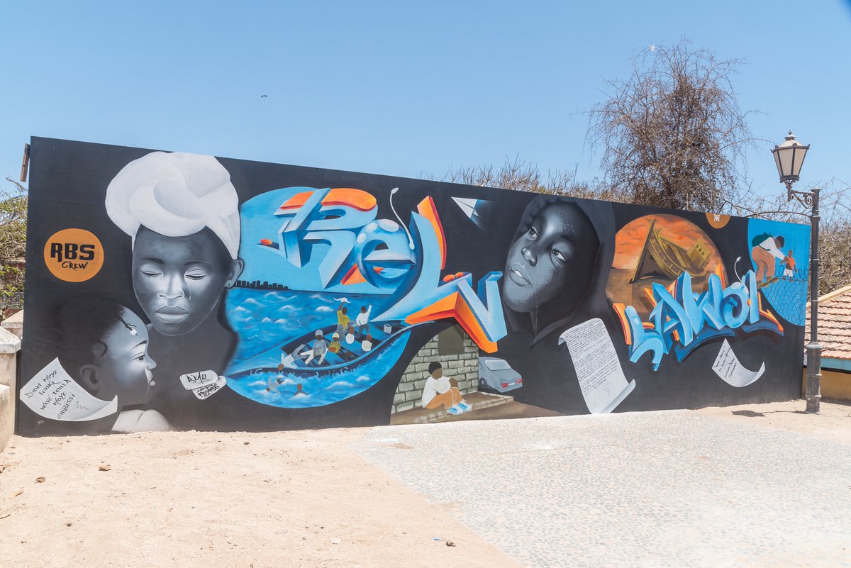 En hommage aux victimes directes et indirectes de l’immigration clandestine, la fondation reposte aujourd’hui le graffiti « Danngal ngal rewani lawol » (L’immigration clandestine) réalisé par <a href="/beaugraff/">Beau Graff</a> et Guiso en 2018 à Gorée lors de la <a href="/Dak_Artbiennale/">Dak'Art Biennale</a>.
#SenegalEnDeuil