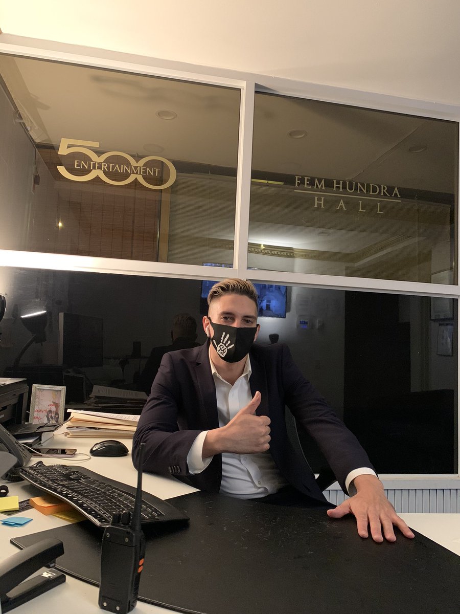 500ENT's tweet photo. #GoodMorning just a reminder to stay safe and wear your mask. Let’s work together to help prevent another shut down. Small business’ have suffered enough! #StaySafe #SocialDistance #GodBless #500ENT #FemHundra https://t.co/bOKPvpNYJy
