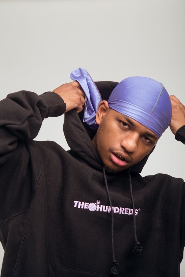  @guapdad4000 -Choppa Talk ft.  @tyfontaine1800 -Alpha-Izayuh ft.  @MAXOKREAM,  @denzelcurry, Key!Platinum Falcon Returns - 10/10. This tape could easily be the best album in a lot of rappers discog. Guap is up there with the best in terms of pen game. STREAM ALPHA!!