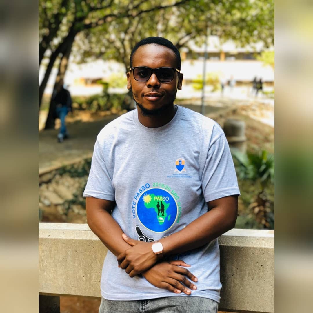 phomello_choppa's tweet photo. It's official, after much deliberation and self introspection, aswell as discussions with my people at PASSO SMU, ive decided to run for the 2020/2021 SRC Elections for the position of the chairperson of the school of Health Sciences ๐๐ฝ https://t.co/8YwEpKf7Rd