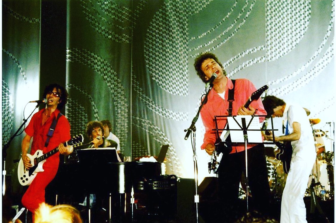 Qué suerte cruzarme con estos dos!
Los amo
Buen finde para todos!
Fito