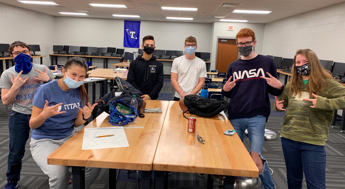 jglov13's tweet photo. Sorry Friday. I’m afraid you don’t stand a chance with this playlist today!!! “RAP” up the week is in “full effect” for the STEM program @PLSHSTitans #FinishStrong #TitanStrong #PLCSstem https://t.co/KFRhQyHIt3