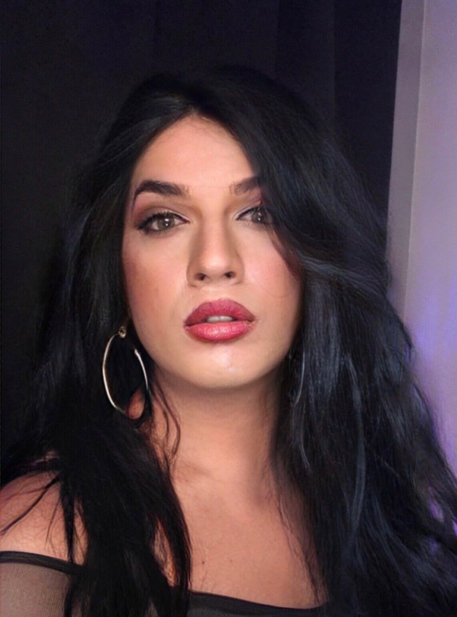 jessyfanto's tweet photo. Happy Friday #transgender #LGBTIQ https://t.co/0HsnESsDD3