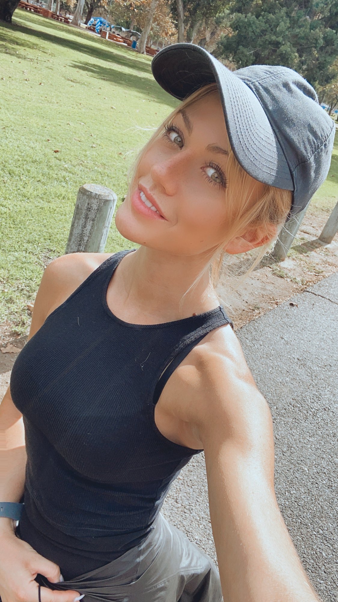 EmtotLyVoAANAhd?format=jpg&name=large