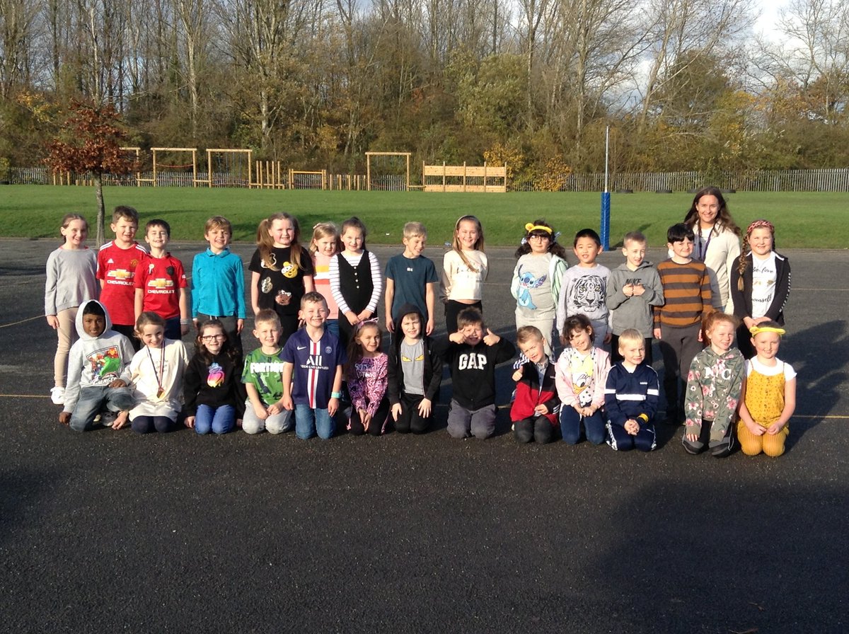 MissEGSGC's tweet photo. We have had a super day raising money for #ChildrenInNeed and have enjoyed taking part in some Five to Thrive activities. Thank you for your donations. @MrGSGC #PSHE https://t.co/1RhyWss7Ud