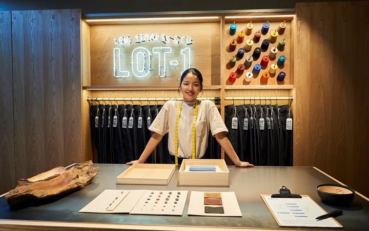 Levi S Japan リーバイス のビスポークジーンズサービス Lot 1 が期間限定で名古屋に登場 アジアで唯一のマスターテーラーによる出張サービス ついに予約開始 ご予約 お問い合わせ 名古屋髙島屋8階メンズカジュアル リーバイス 直通tel