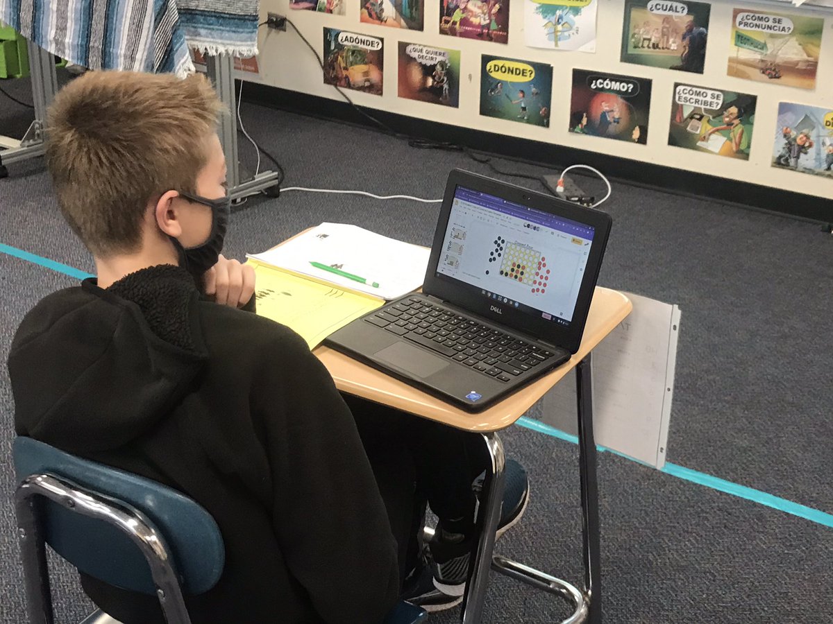 SenoraHackett's tweet image. Conecta Cuatro! Found a way to play one of our favorite translation games! @AHSD25South @sms8east @sms8west