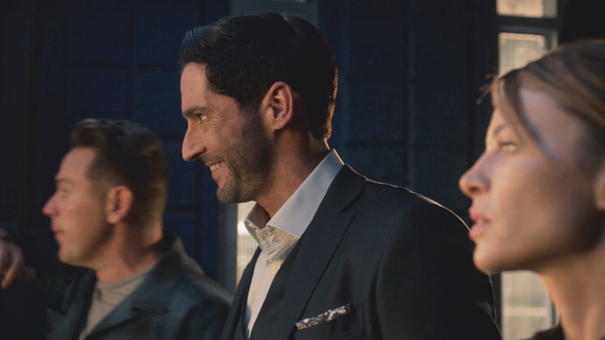 505 "Detective Amenadiel"