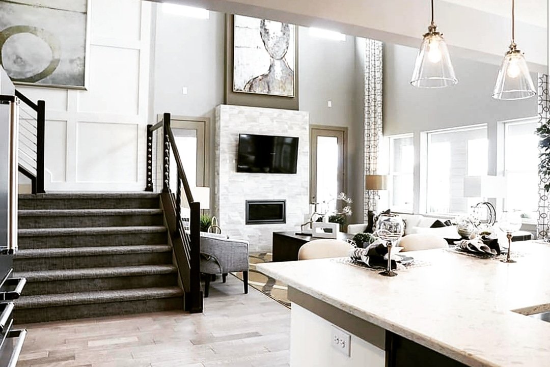 AZLewisDesigns's tweet photo. Take the stairs! The elevator to success is broken. 😏 
.
#art #culture #livingroomdesign #design #interiordesign #313made
#TEAMFUNctional #homeaesthetics #customtexashomes #functionalconceptz #renovation #luxuryhome #azlewisdesigns #decorinspiration #luxhomes #moderndesign https://t.co/EC2SYq5MzB