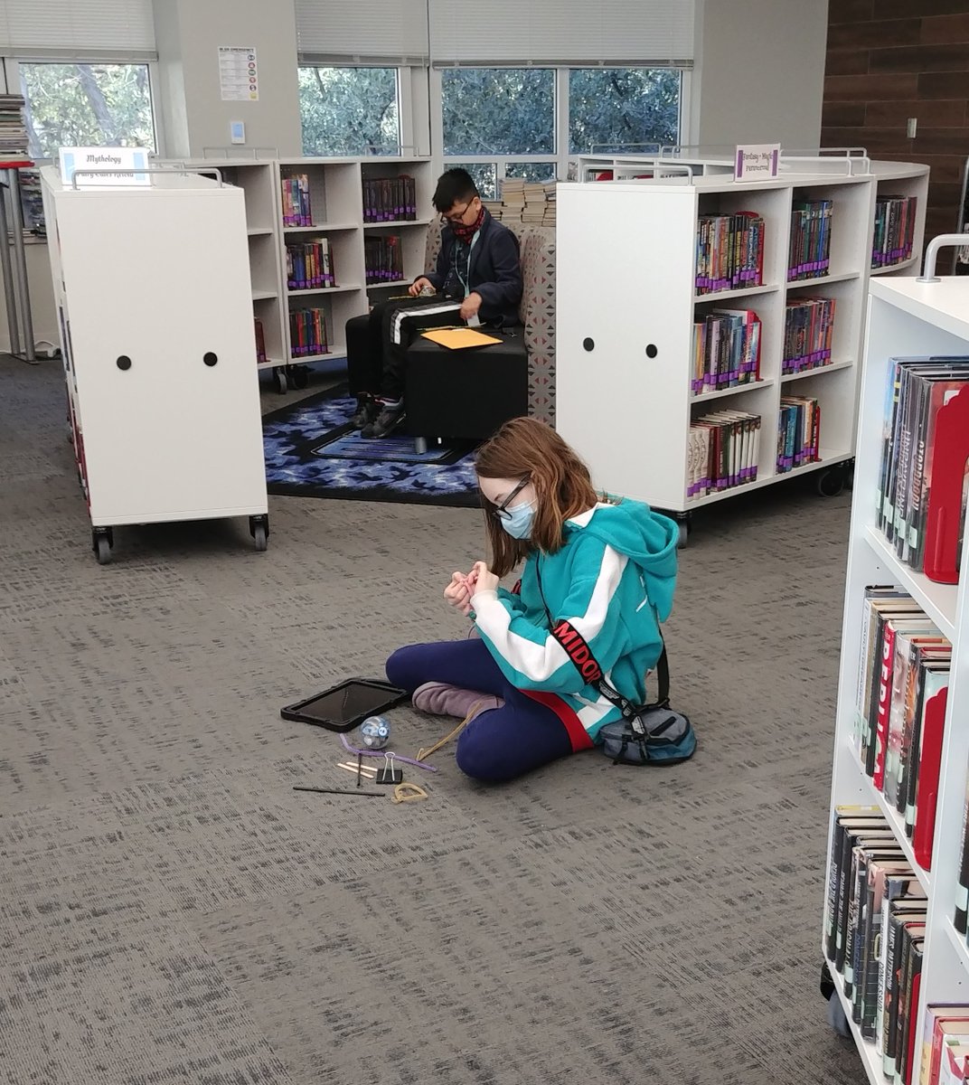 GMSLibraryVoice's tweet photo. @GrapevineMiddle 
6th gr ELA STEM Design Challenge: create a harness and navigate the course #GMSSTEM #PonyUp https://t.co/1M7PReMUCx