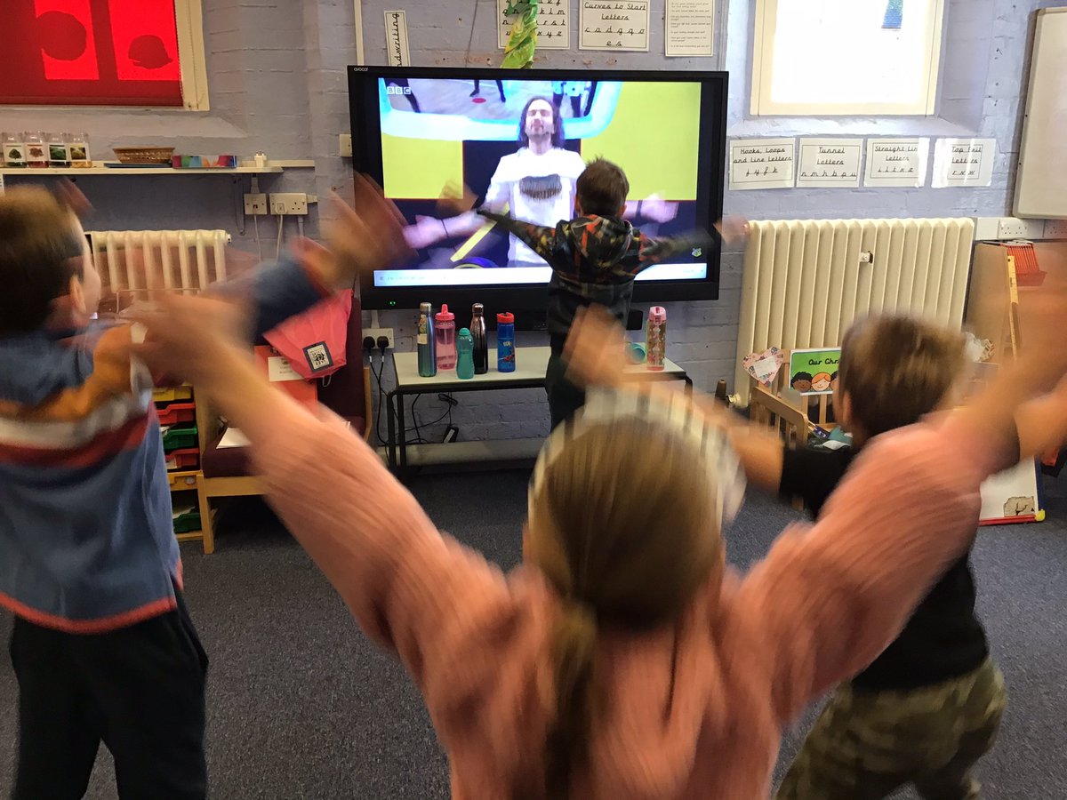 HighamRISE's tweet photo. #classtwo were energised first thing this morning by taking part in the #joewicks P.E lesson. Go Joe! https://t.co/7NRKCnLrIH
