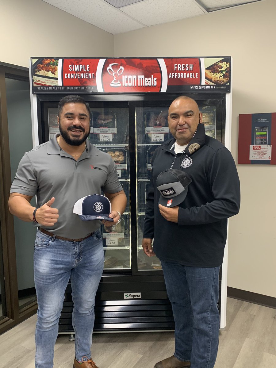 DallasNLLEO's tweet photo. Thank you to Danny @iconmeals for your generous donation of  meals for our @DallasPD officers. Support this ego support us https://t.co/ofieXheojy