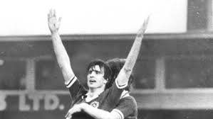 LeicesterFanTV's tweet photo. #OnThisDay 14/11/1981 39 years ago. @LCFC  played #LeytonOrient in a 0-1 home defeat #foxes team #MarkWallington #TommyWilliams #NormanLeet #GeoffScott #JohnONeill #SteveLynex @ianwilsonsoccer  #KevinMacDonald #BobbySmith #JimMelrose @GaryLineker  sub #PeterWelsh ATT 11733 https://t.co/4NRgrY6kfj
