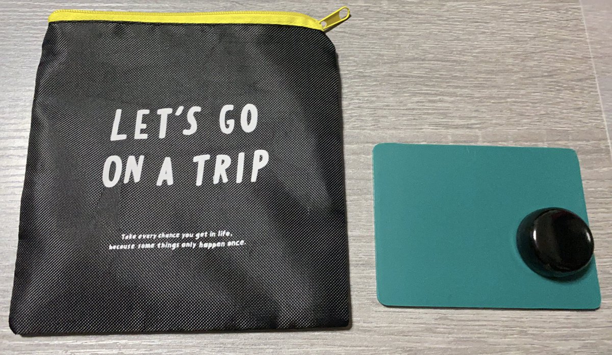 契約書を作る機会があったので思い切って文具屋でいい朱肉と印鑑マットを買った(といっても数百円)。
これだけでもキュッと身が引き締まる思いです。