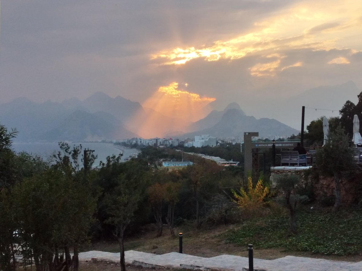oceanheartedman's tweet photo. 20,37 km ... 27.366 adım ... bugünkü skor ...
Okyanus Yürekli Adam
#sagliginicinyuru #walkforyourhealth #antalya #gunbatimi #okyanusyurekliadam #oceanheartedman https://t.co/7rFP8wLxgl