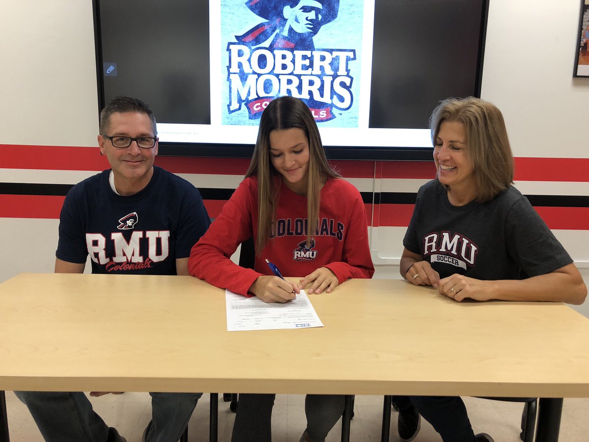 rriderathletics's tweet photo. Congratulations to Kassidy Fischer as she has signed her NLI to attend Robert Morris in the fall and play soccer for the Colonials. ⚽️ Best of Luck Kassidy!! Rider Pride!! @KentSchools @Tom_Nader @RecordPub @JLRSports https://t.co/mO97JdlsGk