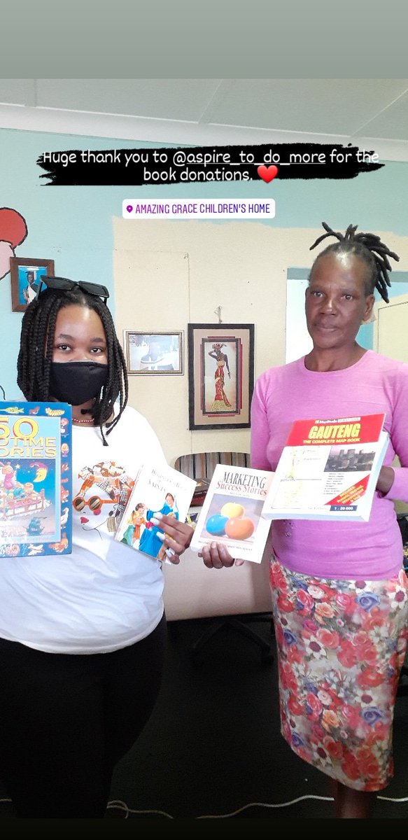 spreadlove_NGO's tweet photo. Thank you for all the donations. We dropped off two full boxes of books for the kids. ❤ https://t.co/v0LHg9qJ6P