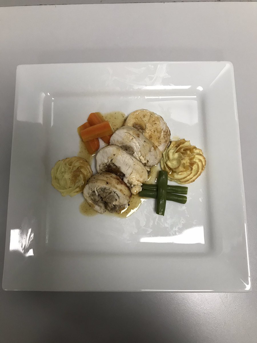 QehsGCSEFood's tweet photo. Some more photos from our Year 12 Chicken challenge 🐓 https://t.co/GFTa1NAUA2