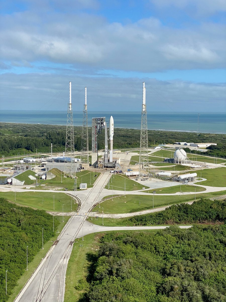 ulalaunch's tweet image. #AtlasV is powered up to begin launch day testing and final preparations for fueling operations for today's #NROL101 mission. The countdown is progressing smoothly here at the Atlas Spaceflight Operations Center and at the Space Launch Complex-41 pad. bit.ly/av-nrol101