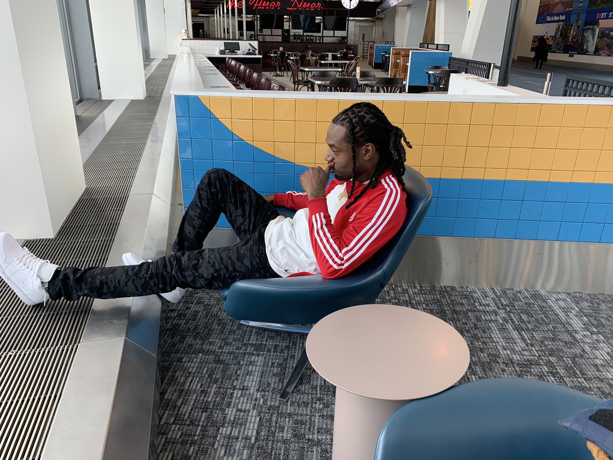 fastbucksgang's tweet photo. 🌞 “Top of the Morning” to the Movers and Shakers from #FastBucks  #LottaBandGlobalRecords #chicagorapper #worldwide #trending #music #chicago #chiraq #hiphop #followforfollowback 🌎 https://t.co/P2VxpJMOiW
