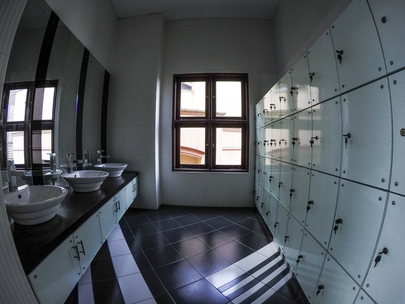 AxentDesigns's tweet image. Modern Glass Washroom Refurbishment for a Commercial Office - Axent Washrooms and Interiors

Glass Lockers / Draws