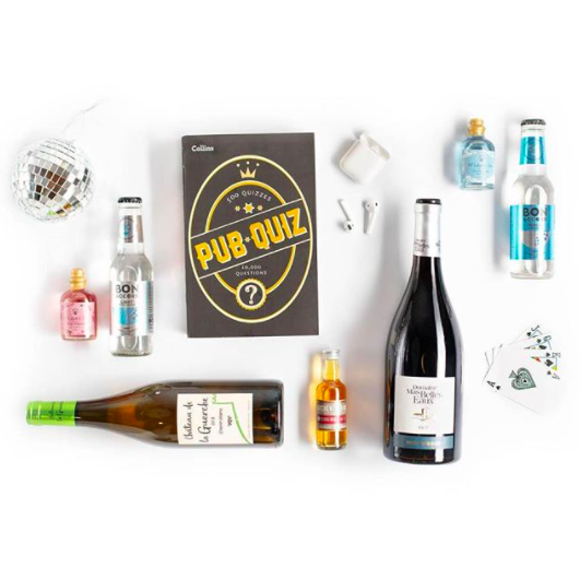 VisitGlasgowSCO's tweet photo. Started your Christmas shopping yet? 🎁 Why not #LoveGlasgowThisChristmas, support local &amp; discover truly unique gifts in our Glasgow Christmas Gift Guide ➡️ https://t.co/18Ru238luj

#StaySafe #StayLocal https://t.co/xkiJ14MeWt