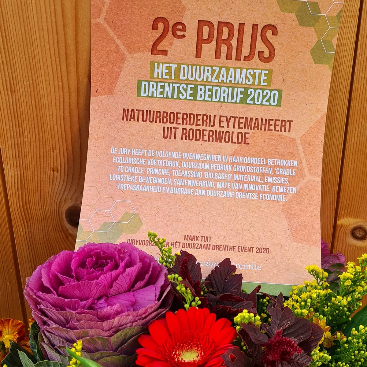 Eytemaheert's tweet photo. Tweede prijs Duurzaam Drenthe event. Trots om te worden gewaardeerd als waardevolle bijdrage aan de transitie naar een duurzaam landbouwsysteem.
#hdde #hdde2020 #duurzaam #duurzamelandbouw https://t.co/aY7i41WkPx