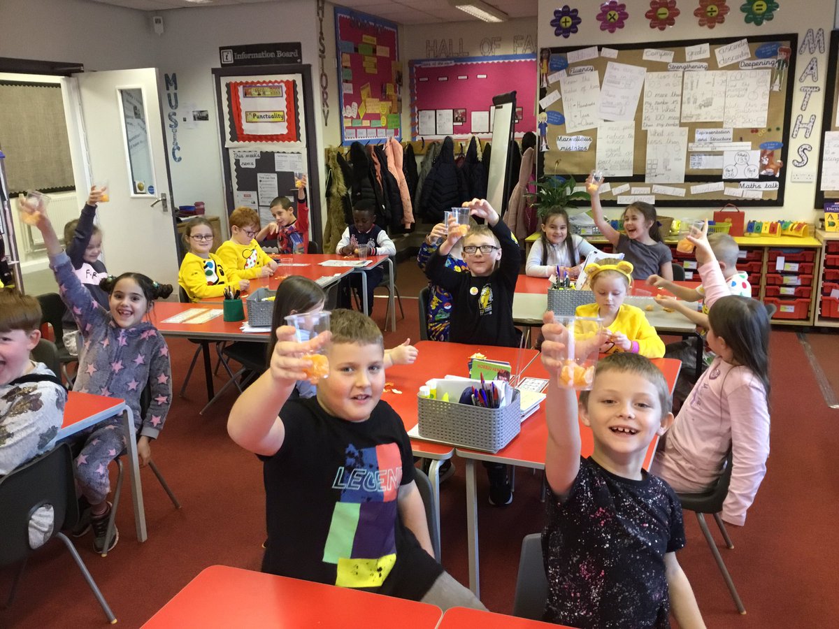 BartonMossCPS's tweet photo. Learning in Y3 rocks. We done to all of my fabulous Y3s. We’ve had a lovely week! #Y3rocks https://t.co/BVZ3FOdwFd