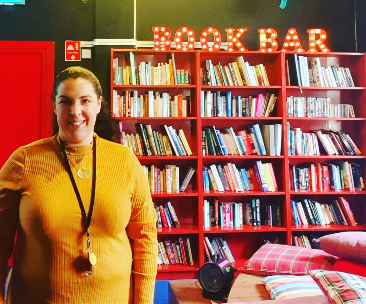edooris's tweet photo. Hello Friday & T.G.I.F! Sorry for today's #insta pic it-s not very glam but its #instareality and this is one of my favourite spots in my new office.
Here are today's top picks: https://t.co/PzH8i86dzD https://t.co/LeYyHF9t9s