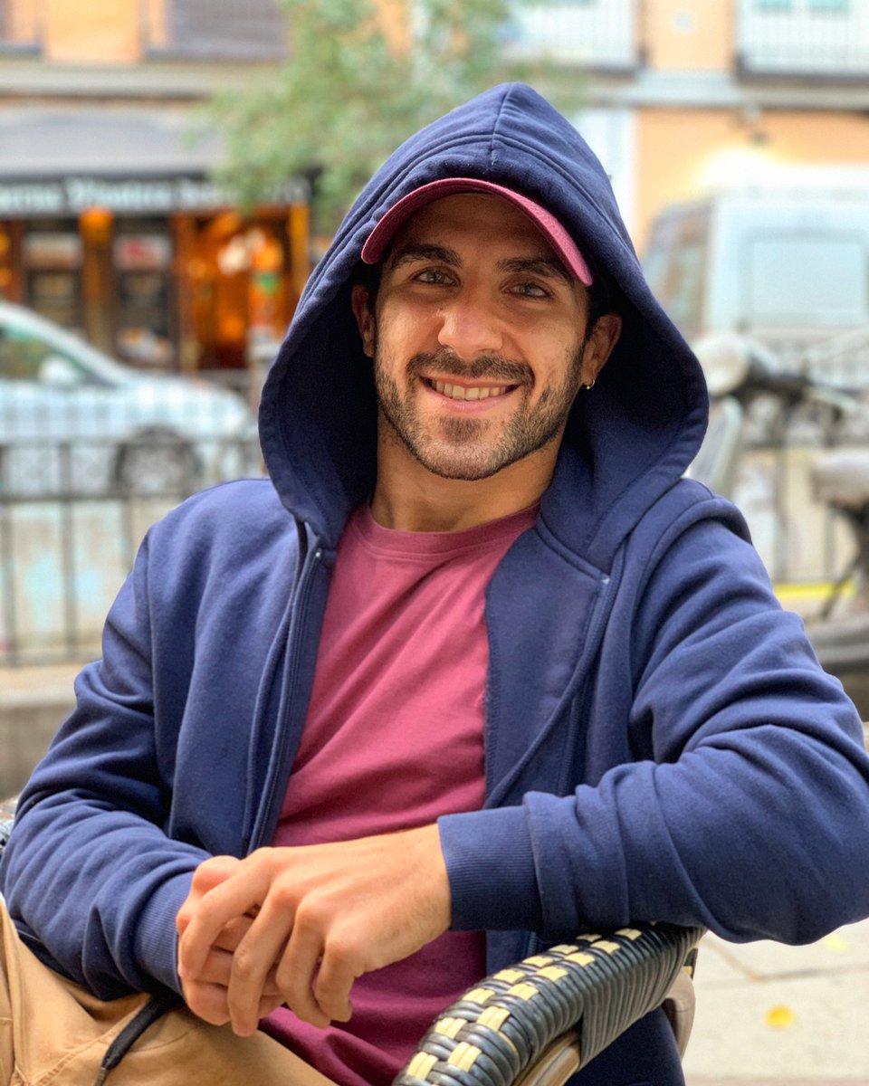 Matias_Gomezz's tweet photo. Friday Mood!😊🍂🤎
•
•
•
#MatiGomezz #WeekendMood #StartWeekend #Autumn
#FreeDay #RelaxTime #Madrid
#OneDreamOneWay https://t.co/kpAFTkOq83