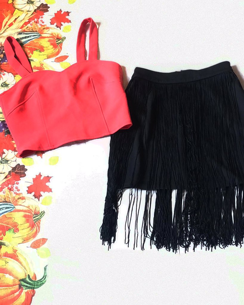 Orange Crop top with back cutouts 
-
Brand: Sparkle & Fade
-
Size: M
-
Price: N2499.99
-
Condition: Preloved 💯 
-
-
#everythingthriftss #lagosthrift #budgetshoplagos #trendythrifts #fringeskirt #croptops #thriftonline