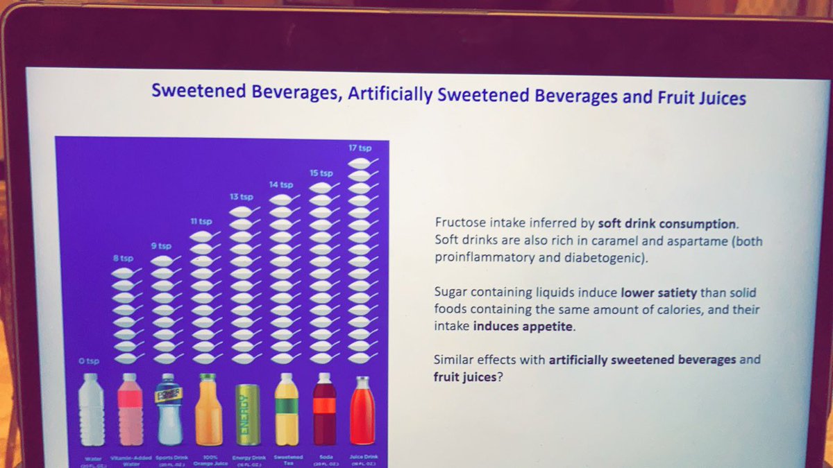 في دهون الكبد 
🔷زيادة الفركتوز(خصوصاً بالمشروبات الغازية) لها علاقة مباشرة بزيادة دهون الكبد 

🔷زيادة السعرات الحرارية عن حدها (دهون أو سكر ) ستؤدي لتخزن الدهون بالكبد 

🔷كثرة السناكس(الوجبات الصغيرة بين الوجبات ) قد تؤدي لزيادة دهون الكبد 

#TLMdX 
#livertwitter