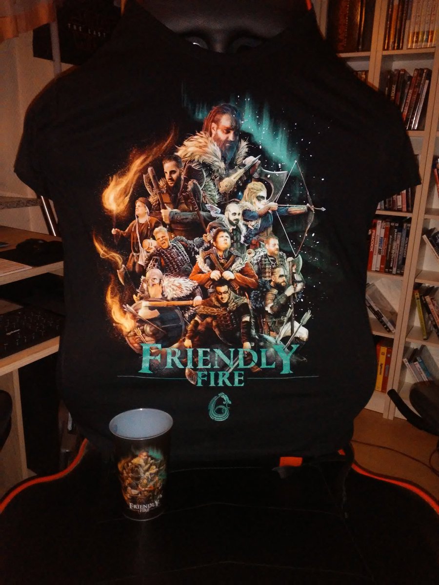 KeijiChan_'s tweet photo. Heute eingetroffen: 
Das Merch zu #FriendlyFire mit @Gronkh, @xPandorya, @PhunkRoyaI &amp; Co. 😍
Der 5. Dezember kann kommen! 

#FriendlyFire6 #Gronkh #Pandorya #Phunkroyale #Yvolve @yvolve_de #Spende #Spendenaktion #Streamer #Merch #Merchandise https://t.co/h10iitA5gU