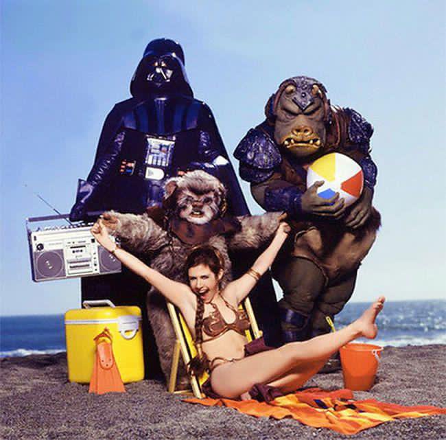 TheOuttaTimers's tweet photo. Whoa nelly! You canβt keep a good pod down and Chief & Ben are back with the 2hr special watch along commentary of Return of the Jedi!
iTunes - https://t.co/rTct7yZH8Z
Spotify - https://t.co/QLm78IyetM
#starwars #nostalgia #retro #dvdcommentary #moviecommentary #watchalong https://t.co/jtxDNSDfYG