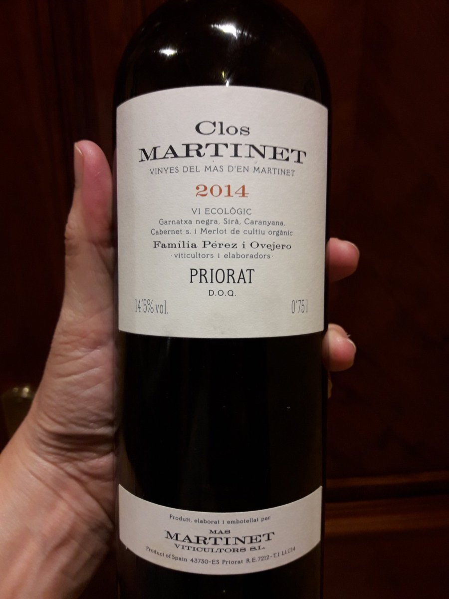 carme_bf's tweet photo. Confinament de cap de setmana.
#ViNegre #DOQPriorat #Priorat #ClosMartinet #ViEcolĂČgic #GarnatxaNegra #SirĂ #Carinyena #CabernetSauvignon #PetitsPlaers #WineLovers https://t.co/rmzSCcE3ao