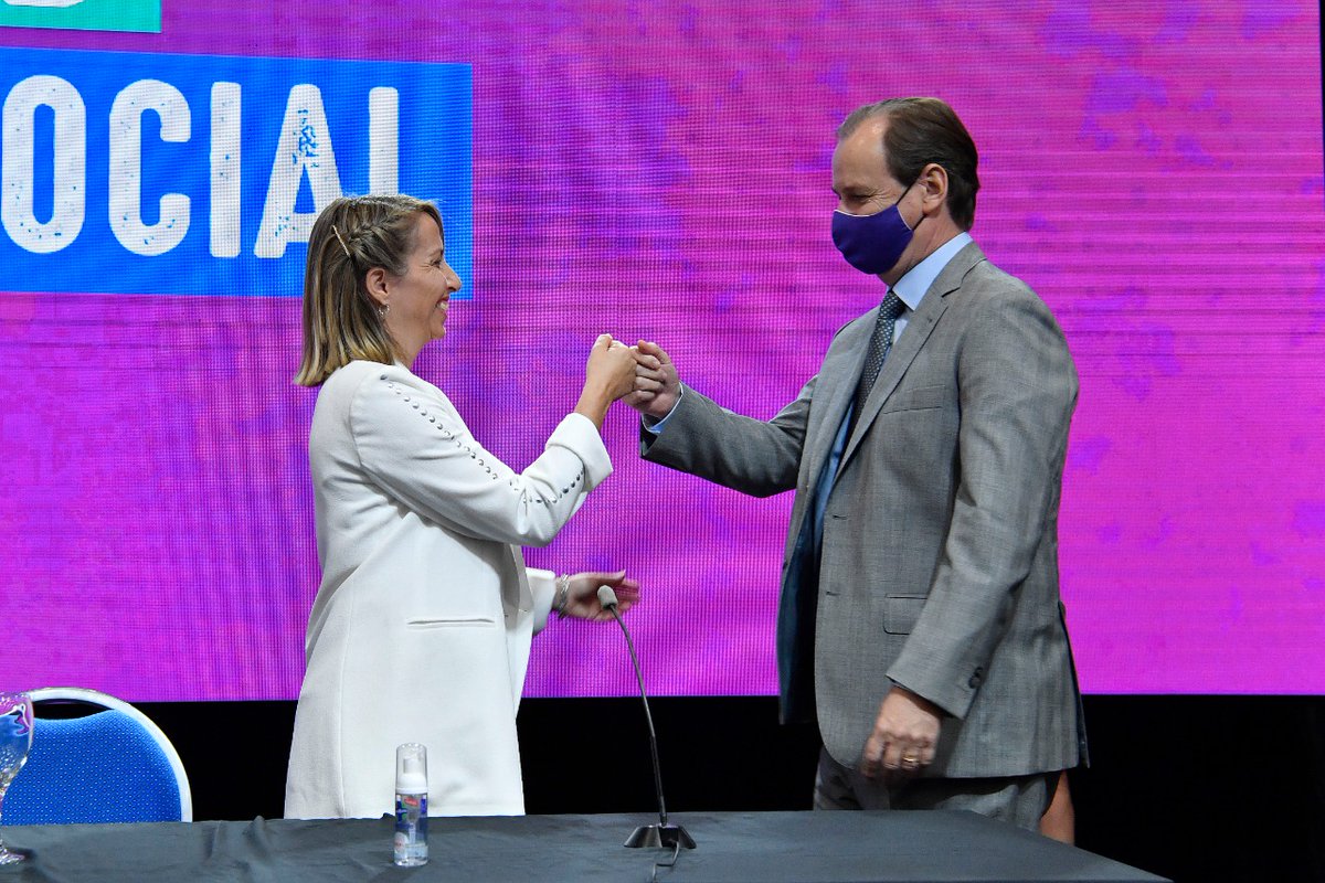Laura Stratta tweet media